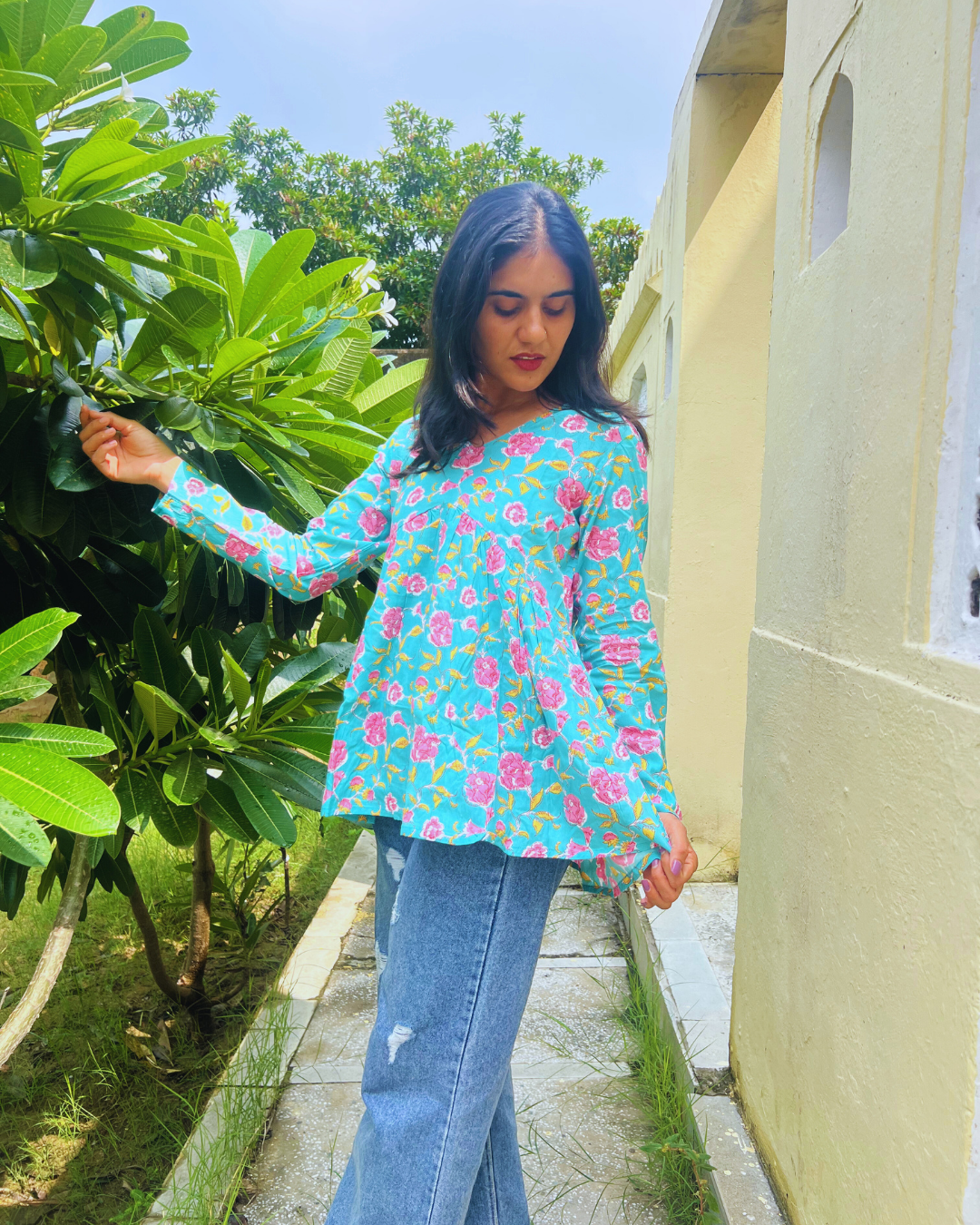 Zyra Floral Comfort Peplum Top - V Neck