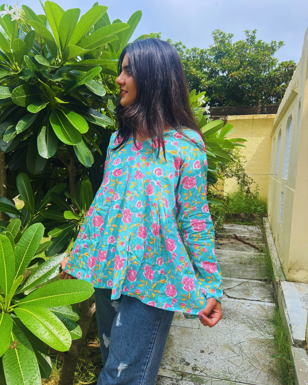 Zyra Floral Comfort Peplum Top - V Neck