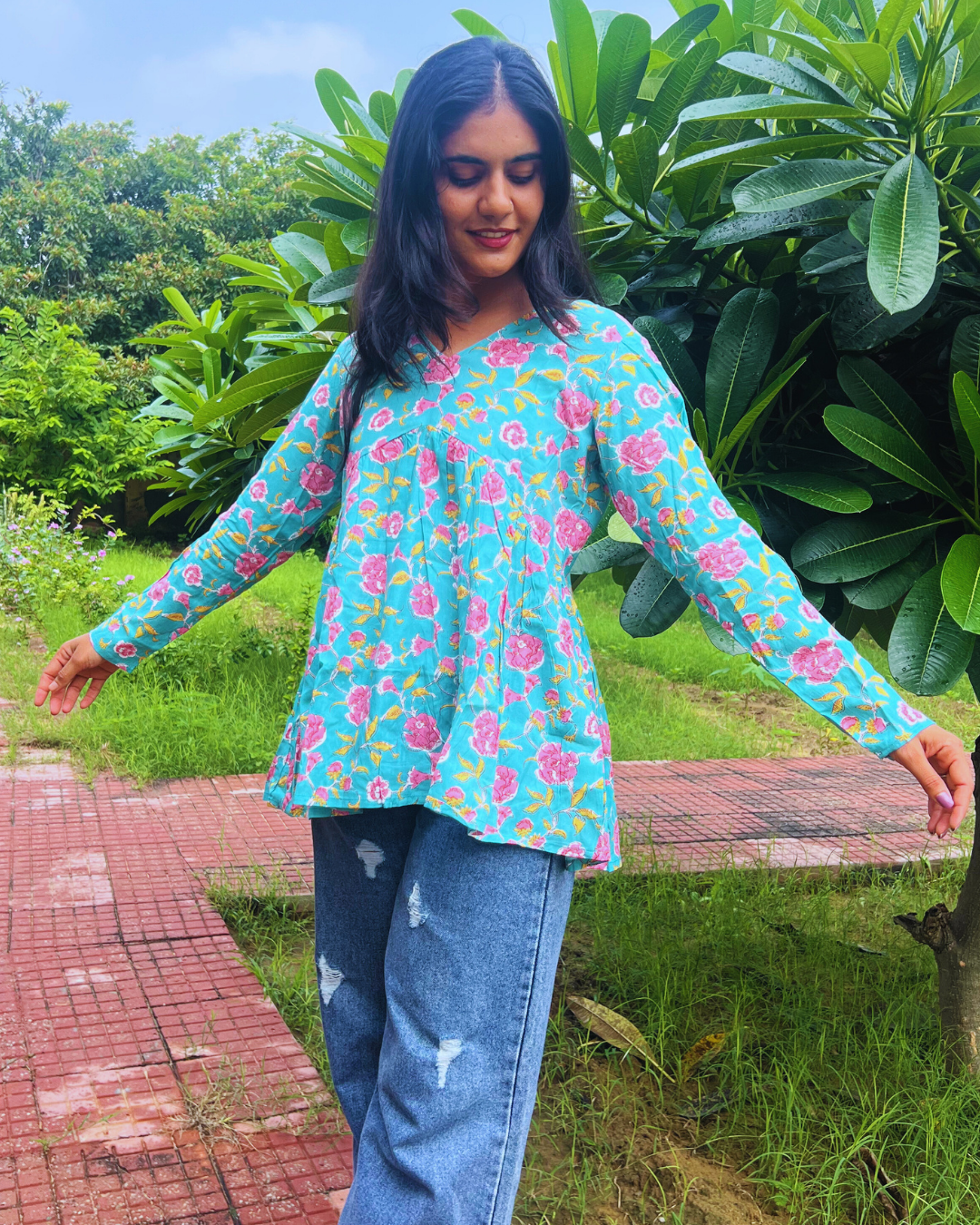 Zyra Floral Comfort Peplum Top - V Neck