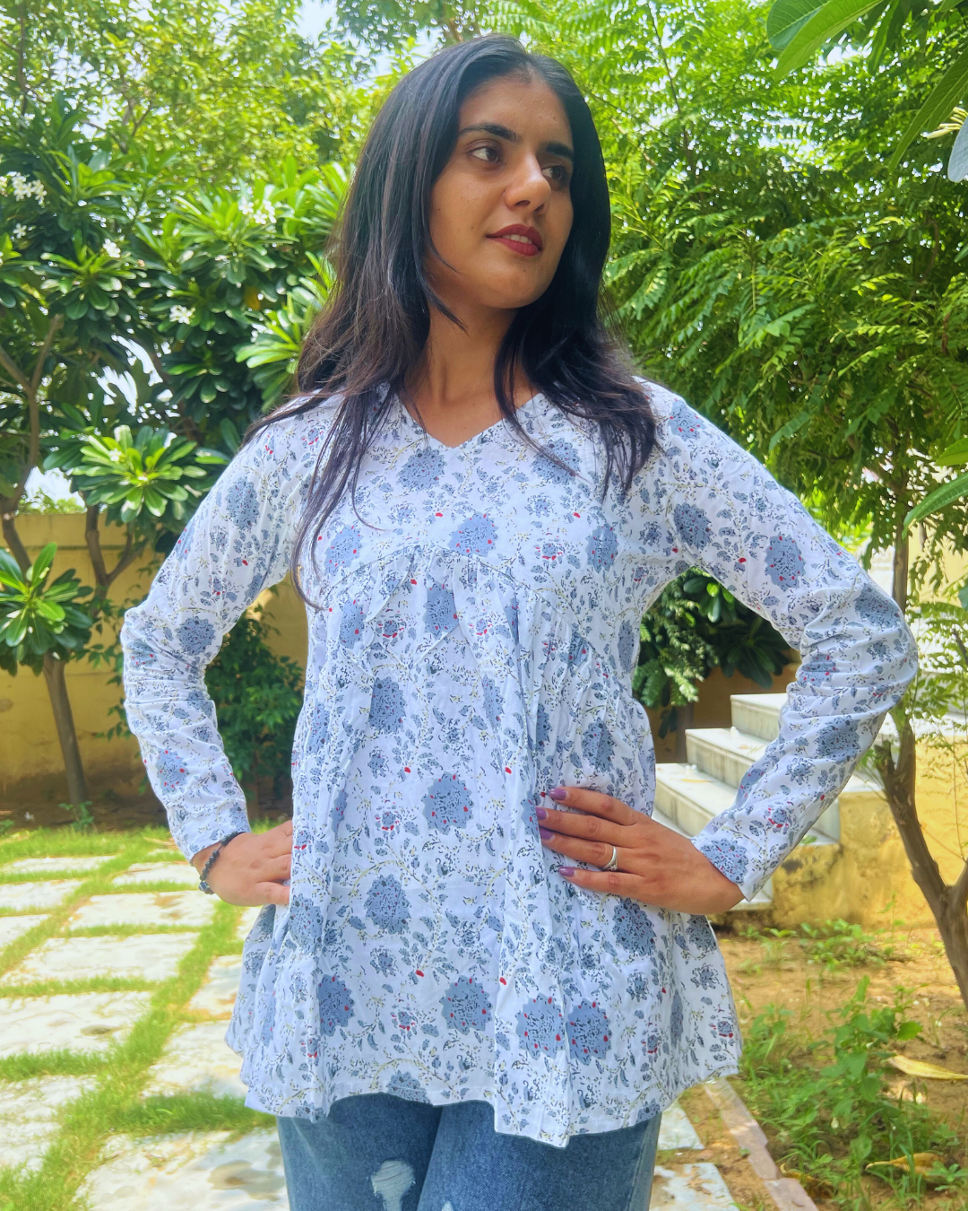 Meera V-Neck Kurti - White