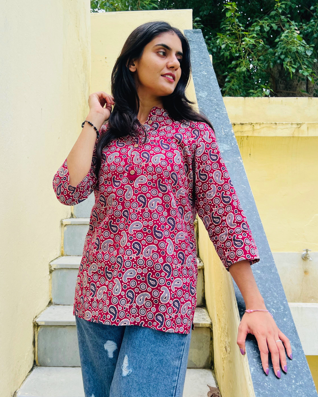 Lata Paisley Print Short Kurti – Wine Red