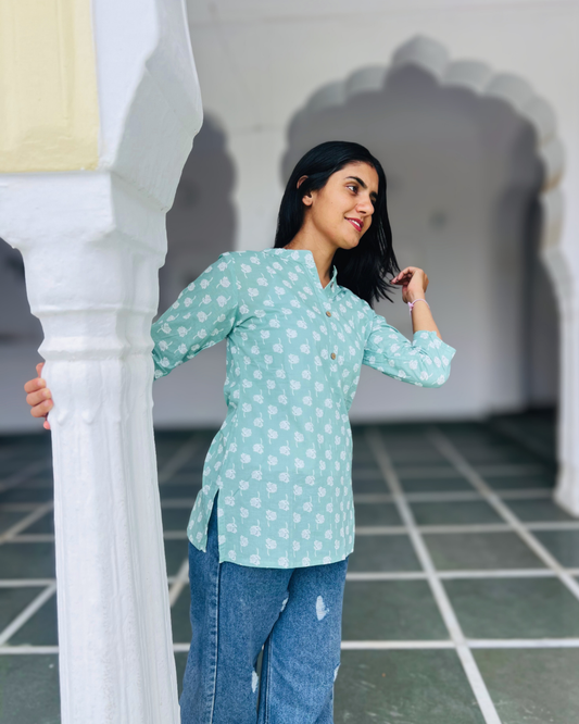 Milan Mandarin Collar Short Kurti – Mint Green