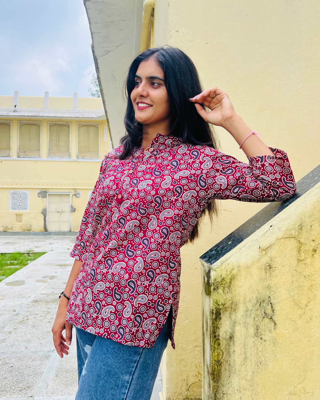 Lata Paisley Print Short Kurti – Wine Red
